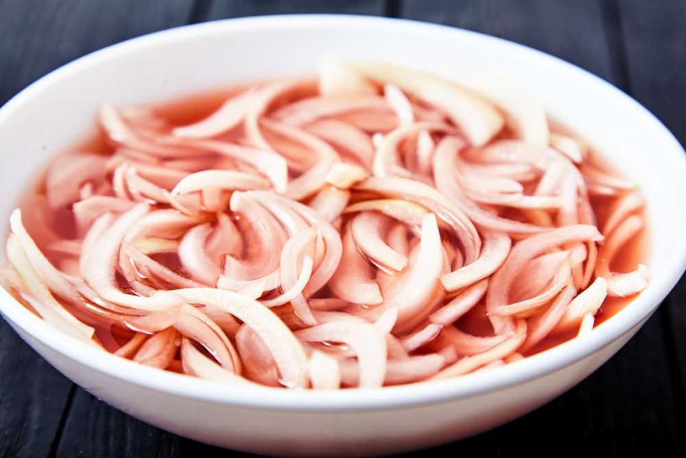Pickled onions are ready for instant pickled onions