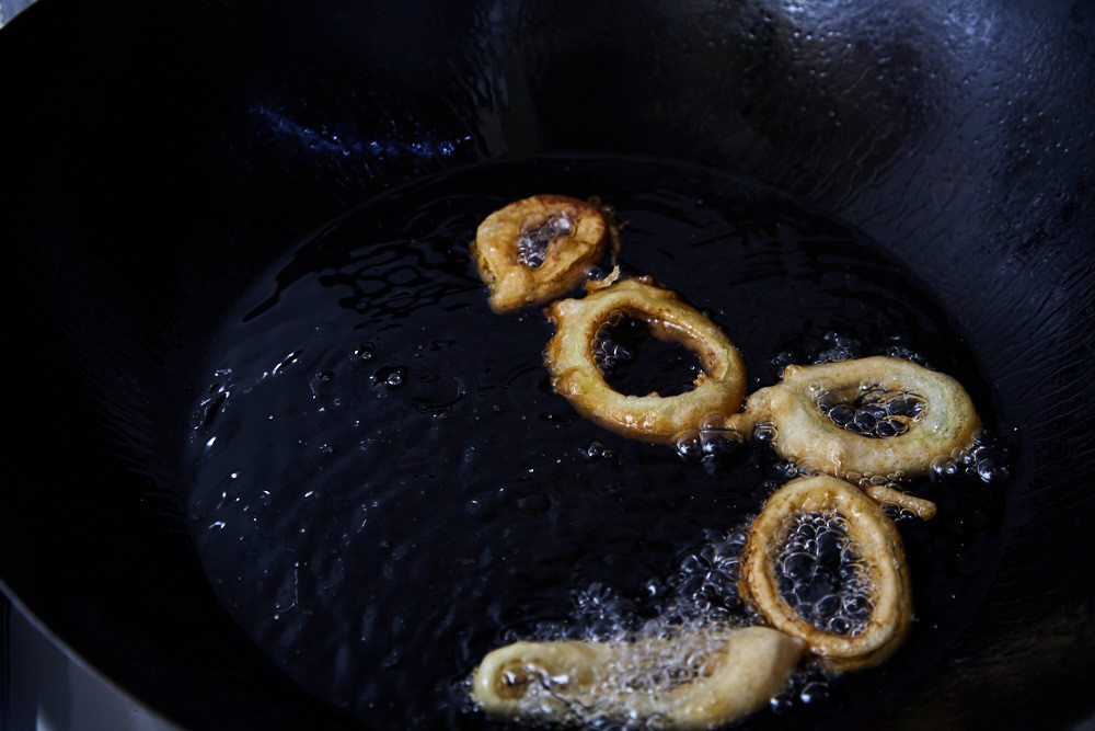Cook the rings for beer battered onion rings