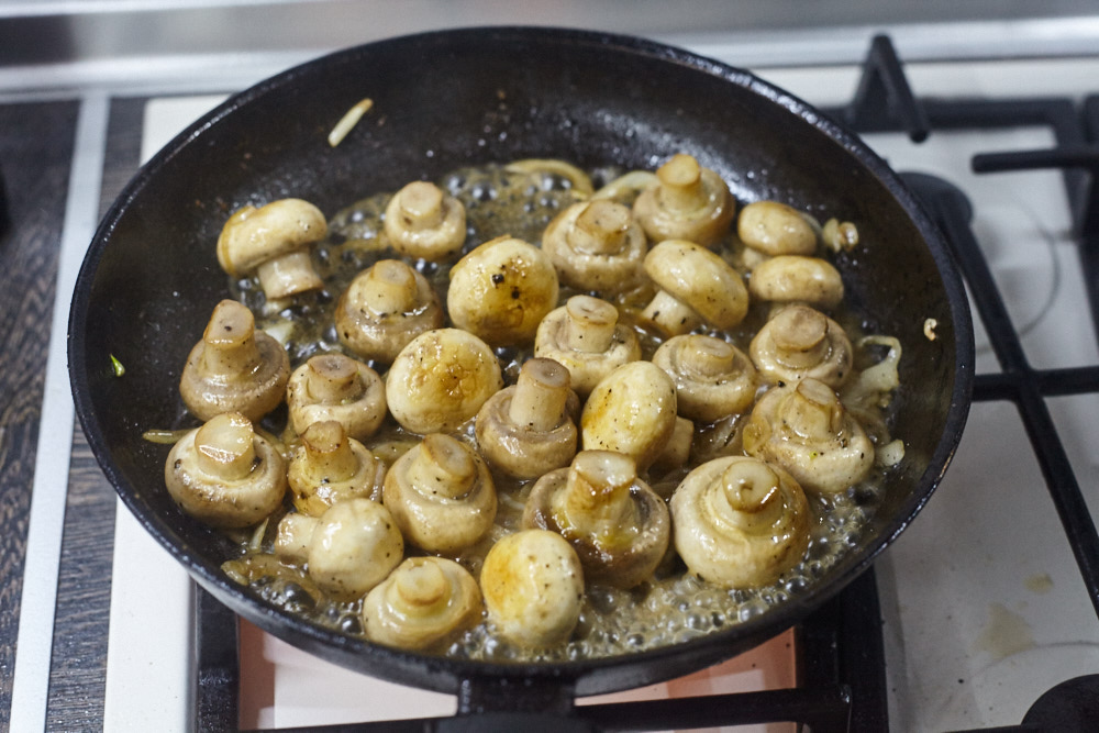 Add white wine vinegar to the frying pan for Gordon Ramsay’s pickled mushrooms