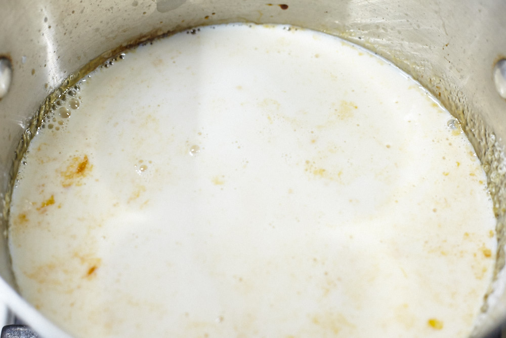 Caramel Ice Cream with Crushed Caramel (Ice Cream Machine Not Required) | Bayev's Kitchen