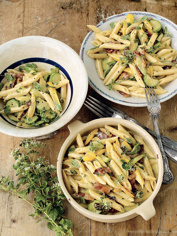 #18 Pasta carbonara with zucchini Jamieoliver's recipe | 30+ zucchini recipe ideas 