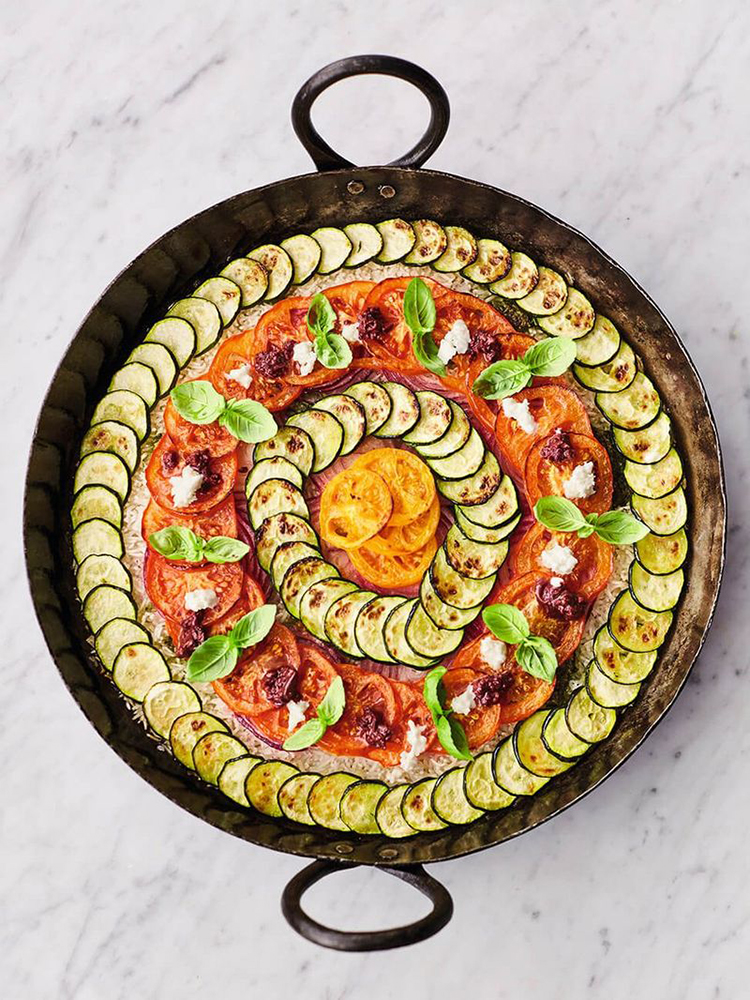#19 Mediterranean vegetable rice  Jamieoliver's recipe | 30+ zucchini recipe ideas 