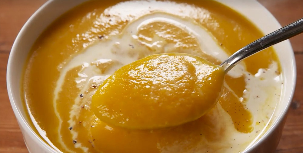 #25. Traditional pumpkin cream soup.