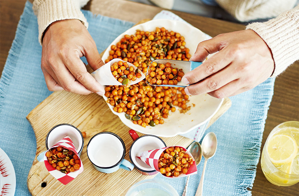 #5 Spicy roasted chickpeas with honey and seeds.