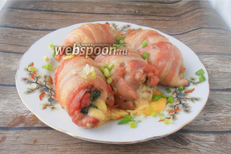#42 Bacon-filled chicken thighs stuffed with spinach and cheese