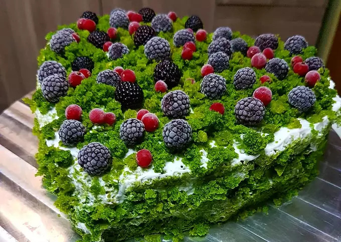 #17  Raspberry spinach cake