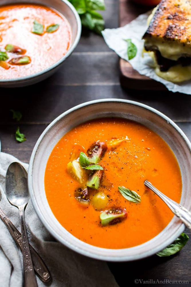 #26 Жареный красный перец и томатный суп