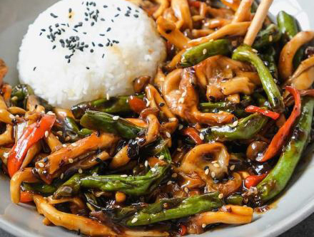 #12 Зеленая фасоль по-китайски и жаркое из грибов