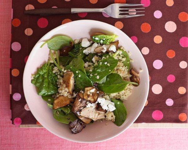 #22. Warm salad with quinoa, spinach and shiitake