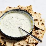 Дзадзики — соус-закуска из Греции на основе йогурта с добавлением огурца и чеснока | Пошаговый рецепт c фото от BayevsKitchen