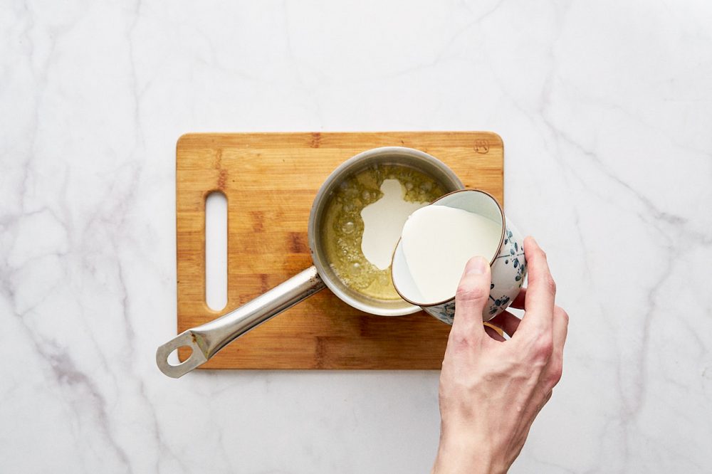 Pour the cream into a saucepan
