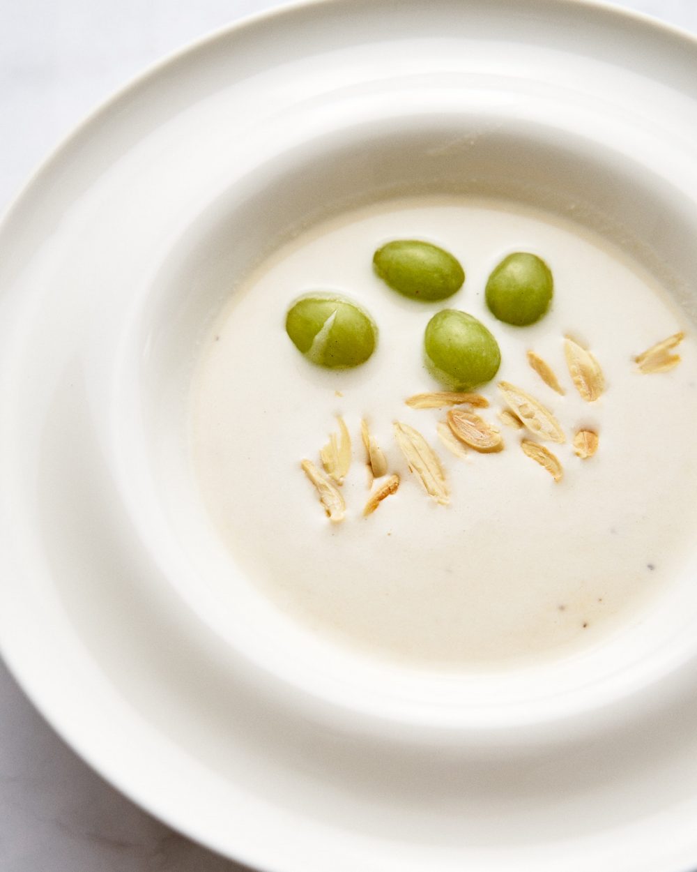 "Ajo Blanco" - испанский холодный крем-суп