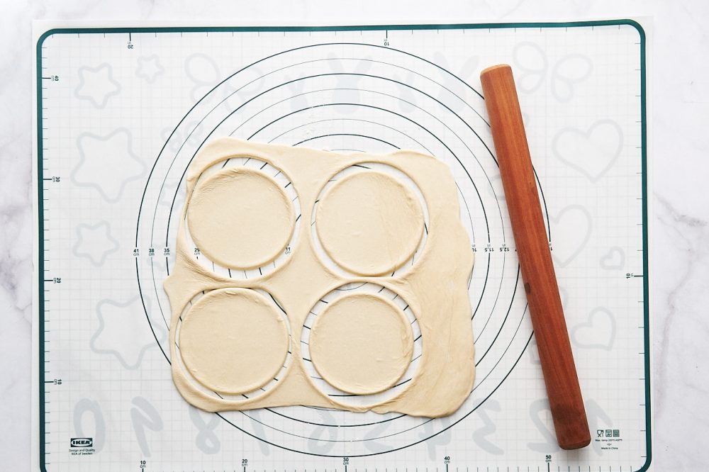 Dough circles for making samosas